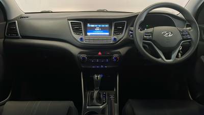 2016 HYUNDAI TUCSON interior