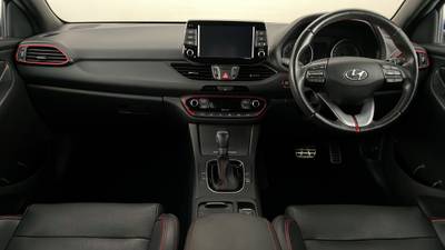 2017 HYUNDAI I30 interior