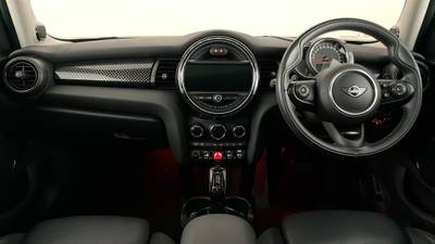 2020 MINI 5D HATCH interior