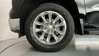 2023 CHEVROLET SILVERADO gallery