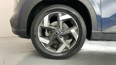 2021 HYUNDAI VENUE gallery