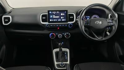 2021 HYUNDAI VENUE interior