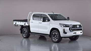 2021 TOYOTA HILUX