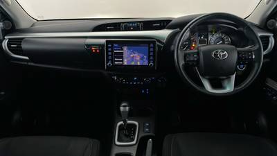 2021 TOYOTA HILUX interior