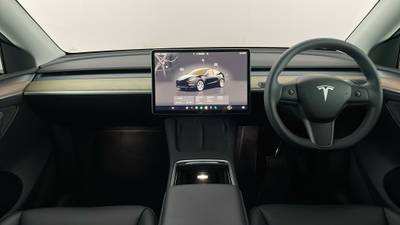 2023 TESLA MODEL Y interior