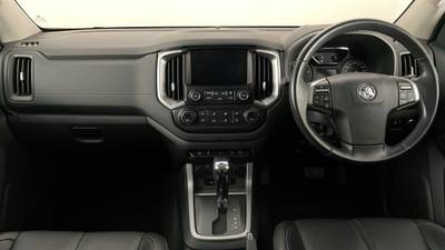 2020 HOLDEN COLORADO interior