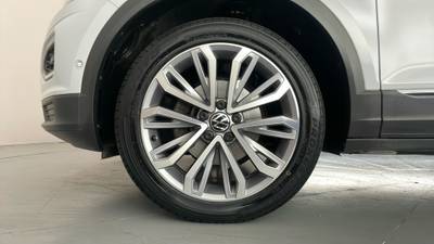 2021 VOLKSWAGEN T-ROC gallery