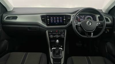 2021 VOLKSWAGEN T-ROC interior