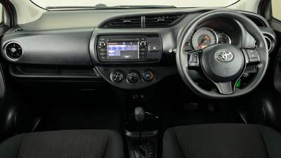 2017 TOYOTA YARIS interior
