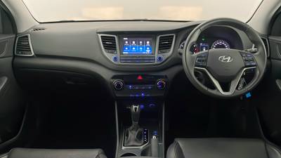 2017 HYUNDAI TUCSON interior