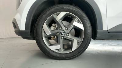 2021 HYUNDAI VENUE gallery