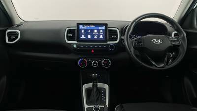 2021 HYUNDAI VENUE interior