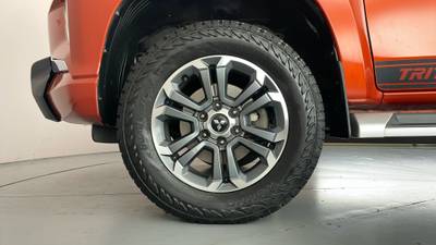 2019 MITSUBISHI TRITON gallery