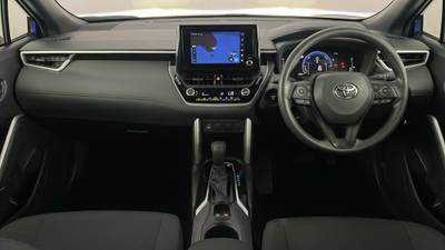 2025 TOYOTA COROLLA CROSS interior