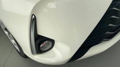 2017 TOYOTA YARIS imperfections