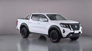 2021 NISSAN NAVARA
