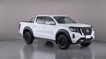 2021 NISSAN NAVARA