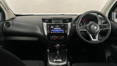 2021 NISSAN NAVARA interior