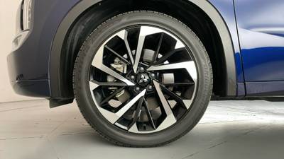 2024 MITSUBISHI OUTLANDER gallery