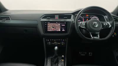 2018 VOLKSWAGEN TIGUAN interior