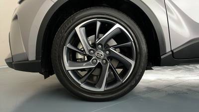 2022 TOYOTA C-HR gallery