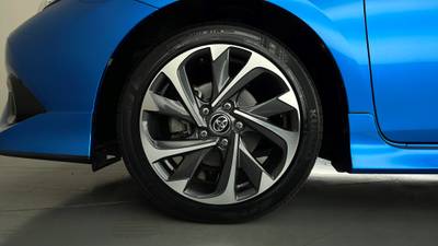 2018 TOYOTA COROLLA gallery