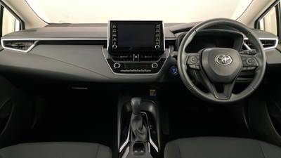 2021 TOYOTA COROLLA interior