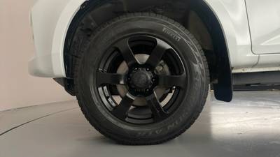 2022 ISUZU D-MAX gallery