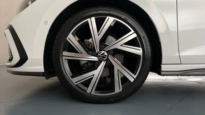 2024 VOLKSWAGEN GOLF gallery