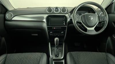 2019 SUZUKI VITARA interior