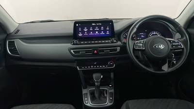 2019 KIA SELTOS interior