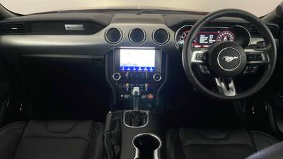 2019 Ford Mustang interior