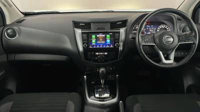 2021 NISSAN NAVARA interior