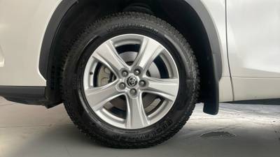 2021 TOYOTA KLUGER gallery