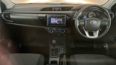 2019 TOYOTA HILUX interior