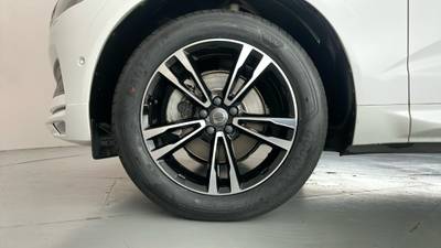 2020 VOLVO XC60 gallery