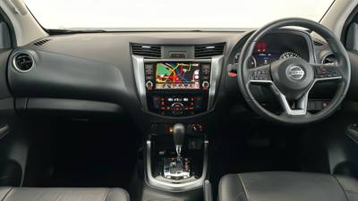 2021 NISSAN NAVARA interior