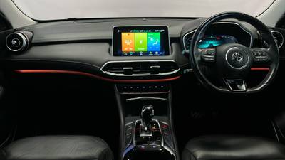 2021 MG HS +EV interior