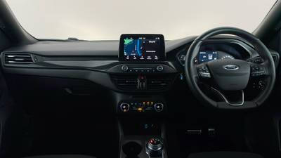 2018 FORD FOCUS interior