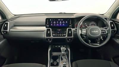 2023 KIA SORENTO interior