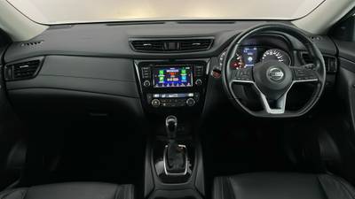 2021 NISSAN X-TRAIL interior