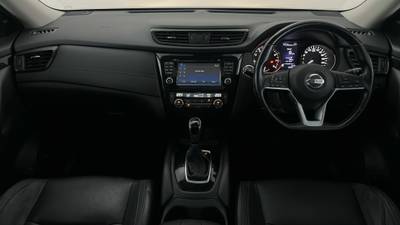 2019 Nissan X-Trail interior