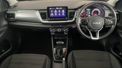 2023 KIA STONIC interior