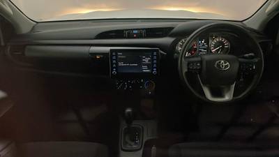 2020 TOYOTA HILUX interior