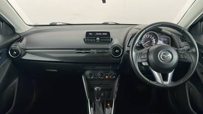 2014 MAZDA 2 interior
