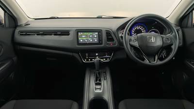 2021 HONDA HR-V interior