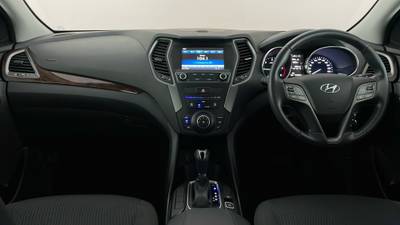2017 HYUNDAI SANTA FE interior