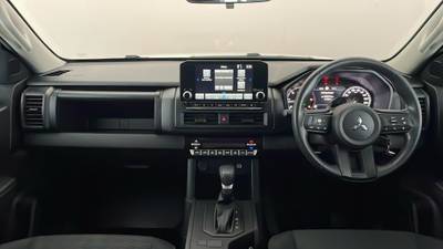 2024 MITSUBISHI TRITON interior