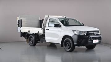 2019 TOYOTA HILUX