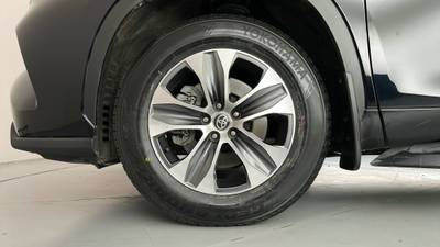 2022 TOYOTA KLUGER gallery